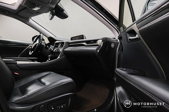 Lexus RX450h 9 of 26