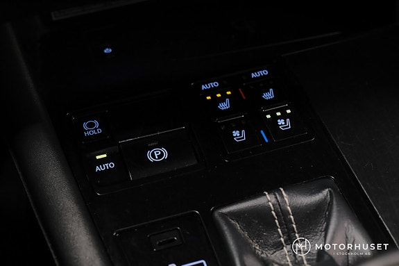 Lexus RX450h 18 of 26