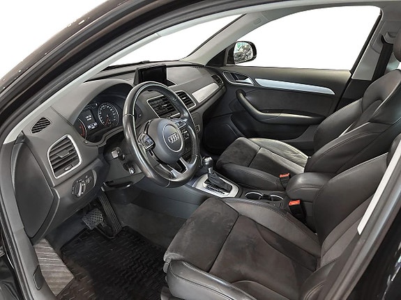 Audi Q3 6 of 13