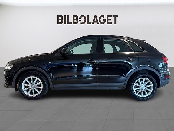 Audi Q3 2 of 13