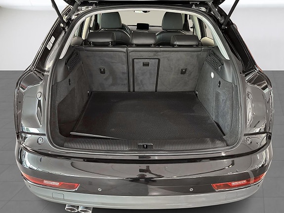 Audi Q3 10 of 13