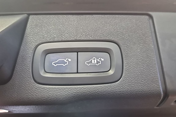 Volvo XC60 22 of 24
