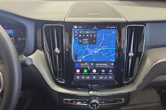 Volvo XC60 16 of 24