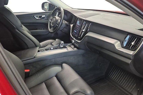 Volvo XC60 7 of 23