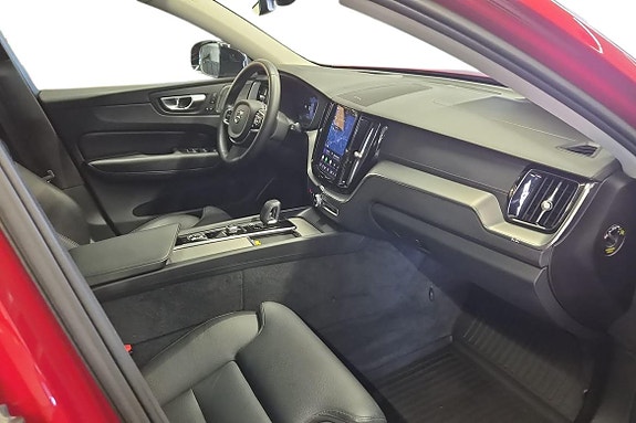 Volvo XC60 11 of 24