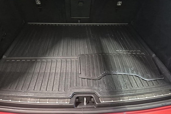 Volvo XC60 12 of 23
