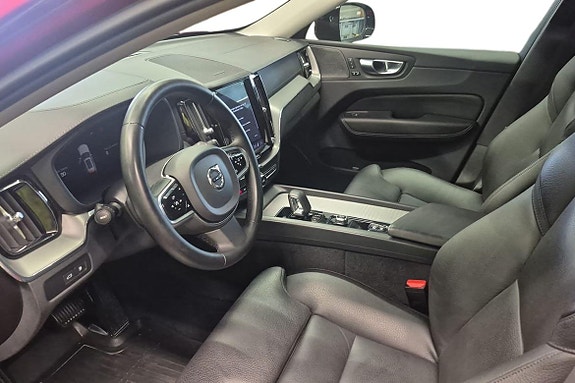 Volvo XC60 14 of 23