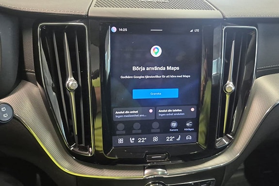Volvo XC60 15 of 23