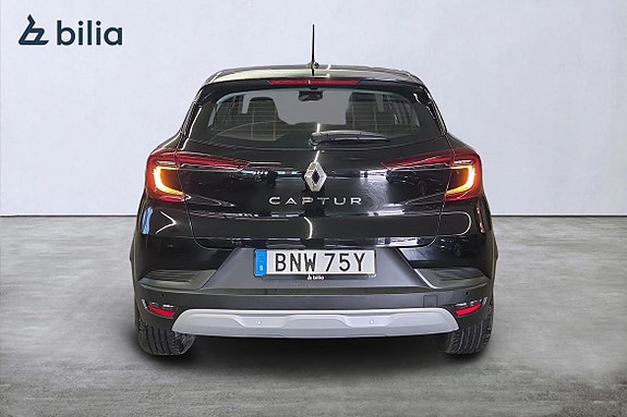 Renault Captur 5 of 21