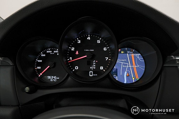 Porsche Macan 19 of 22
