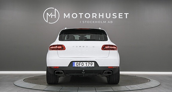 Porsche Macan 5 of 22