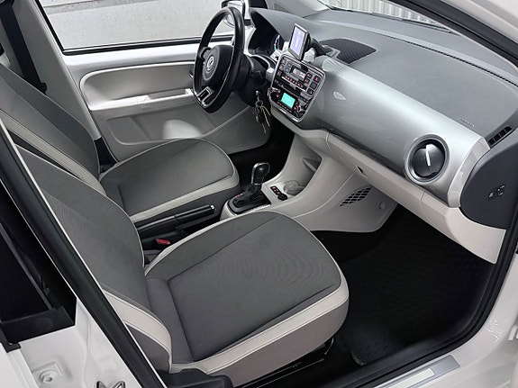 Volkswagen e-Up! 12 of 22