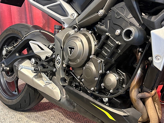 Triumph STREET TRIPLE 765 RS 5 of 17