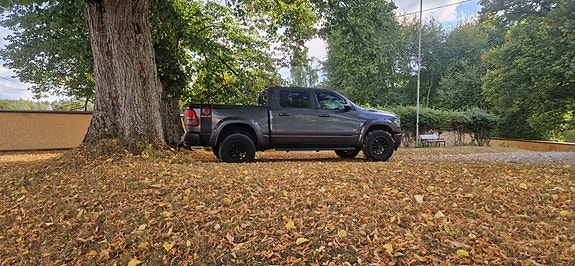 RAM 1500 3 of 9