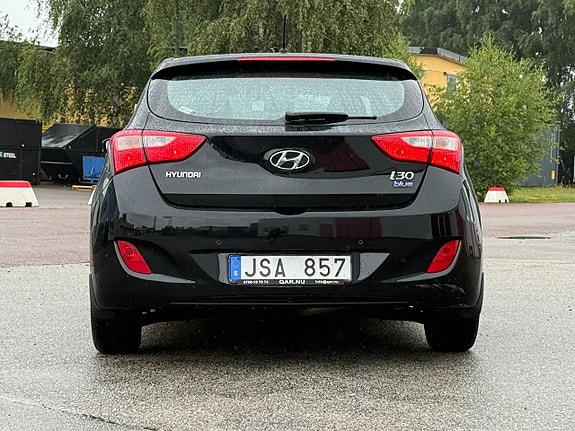 Hyundai i30 4 of 12