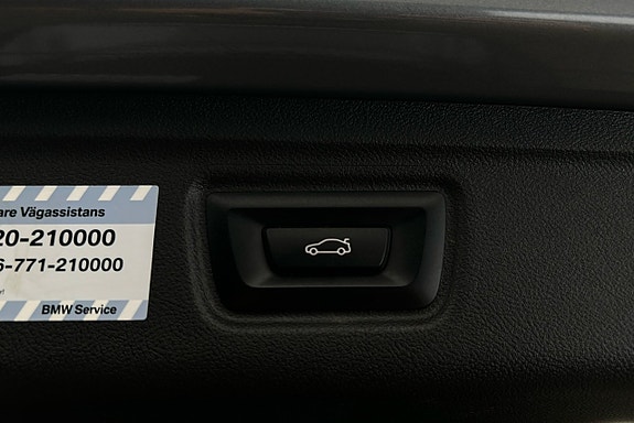 BMW 330e 15 of 25