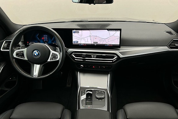 BMW 330e 6 of 25