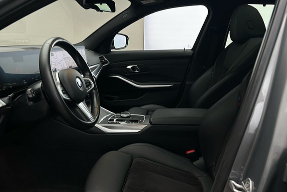 BMW 330e 10 of 25