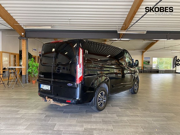 Ford Transit Custom 6 of 16
