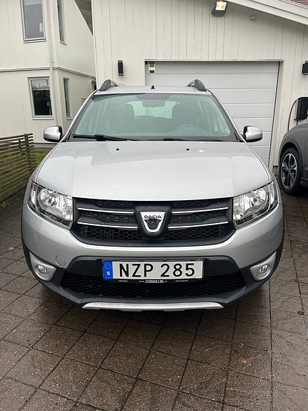 Dacia Sandero Stepway 2 of 6