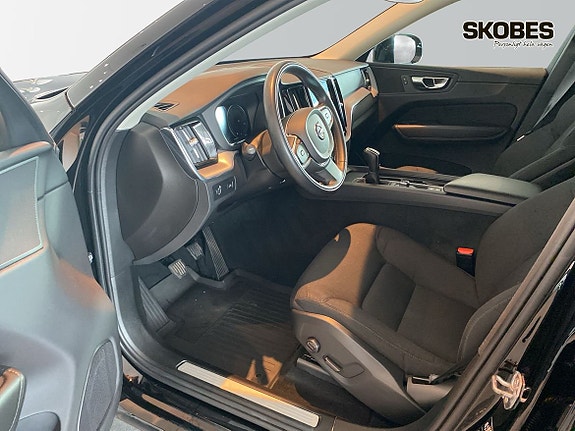 Volvo XC60 9 of 22