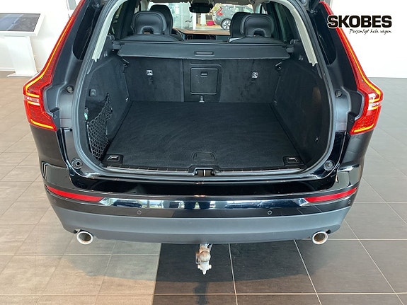 Volvo XC60 17 of 22