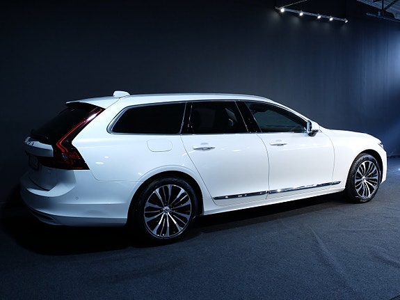 Volvo V90 3 of 10