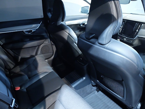 Volvo V90 7 of 10
