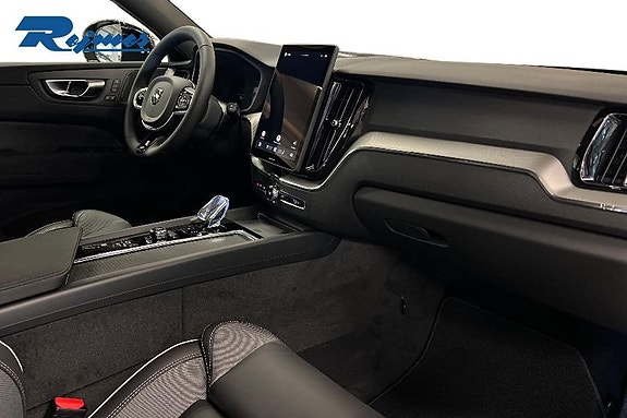 Volvo XC60 5 of 15