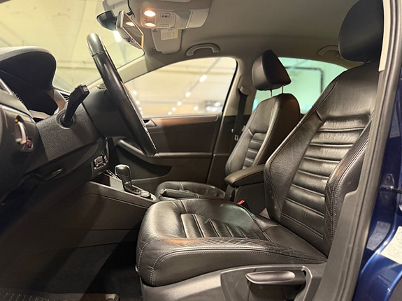Volkswagen Jetta 9 of 16