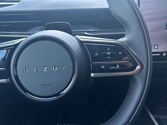 Mazda CX-6e 17 of 27