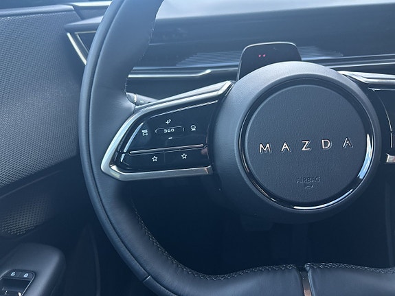 Mazda CX-6e 18 of 27