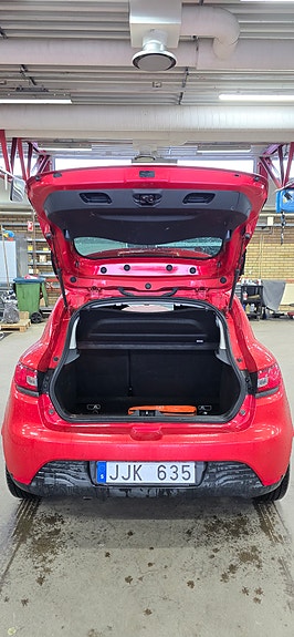 Renault Clio 7 of 9