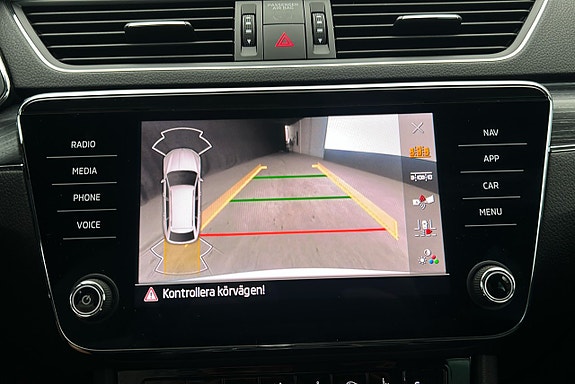 Skoda Superb 25 of 27