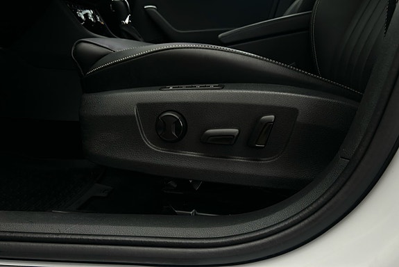 Skoda Superb 17 of 27