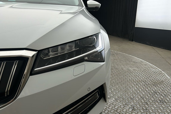 Skoda Superb 11 of 27