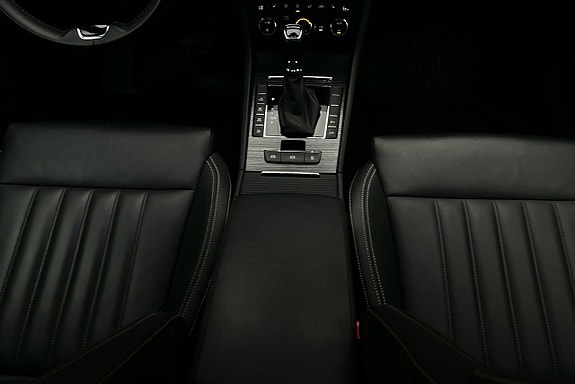 Skoda Superb 9 of 27