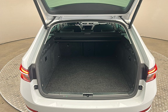 Skoda Superb 14 of 27