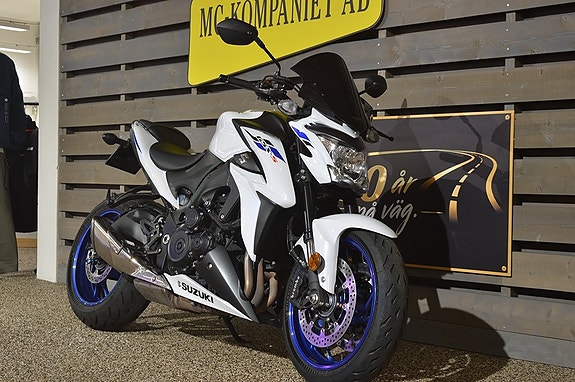 Suzuki GSX-S1000 3 of 7