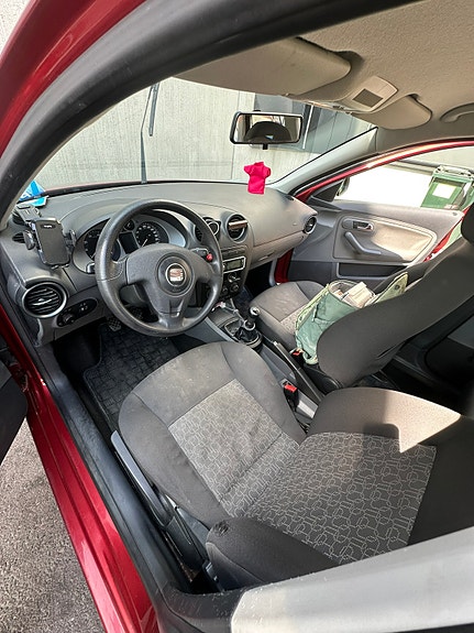 Seat Cordoba 4 of 6