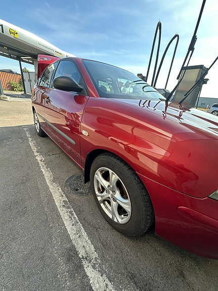 Seat Cordoba 3 of 6