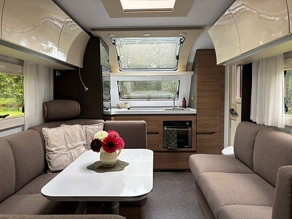Adria Alpina 663HT 2 of 4