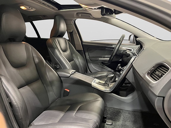 Volvo V60 9 of 21