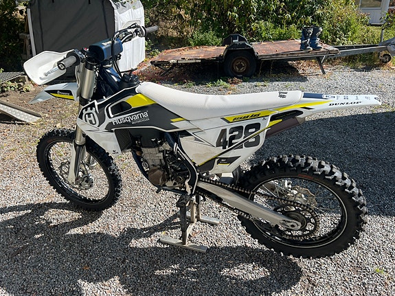 Husqvarna 2 of 5