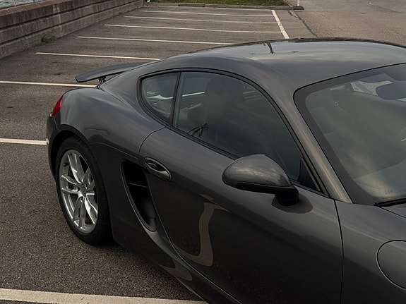 Porsche Cayman 2 of 8