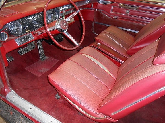 Cadillac Deville 9 of 23