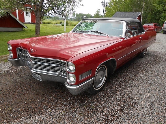 Cadillac Deville 2 of 23