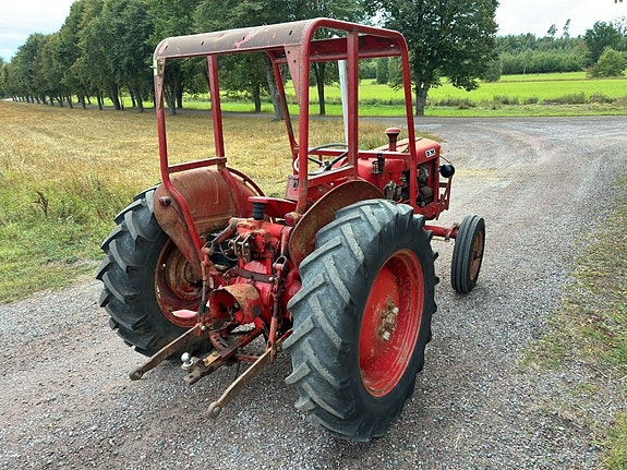 Gårdstraktor/veteran Volvo BM 320D 6 of 6