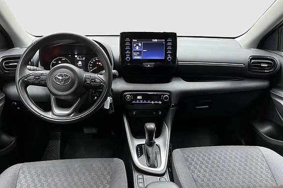 Toyota Yaris 11 of 17