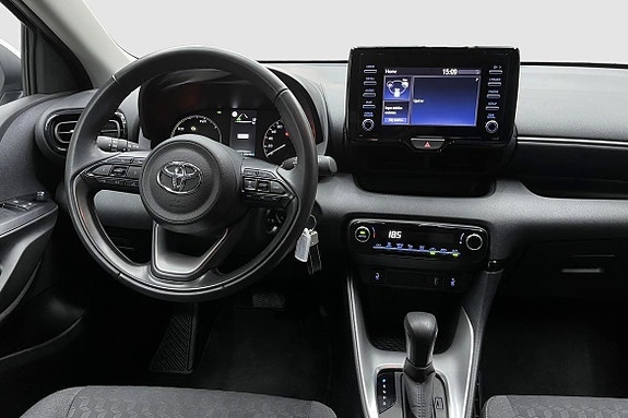 Toyota Yaris 15 of 17